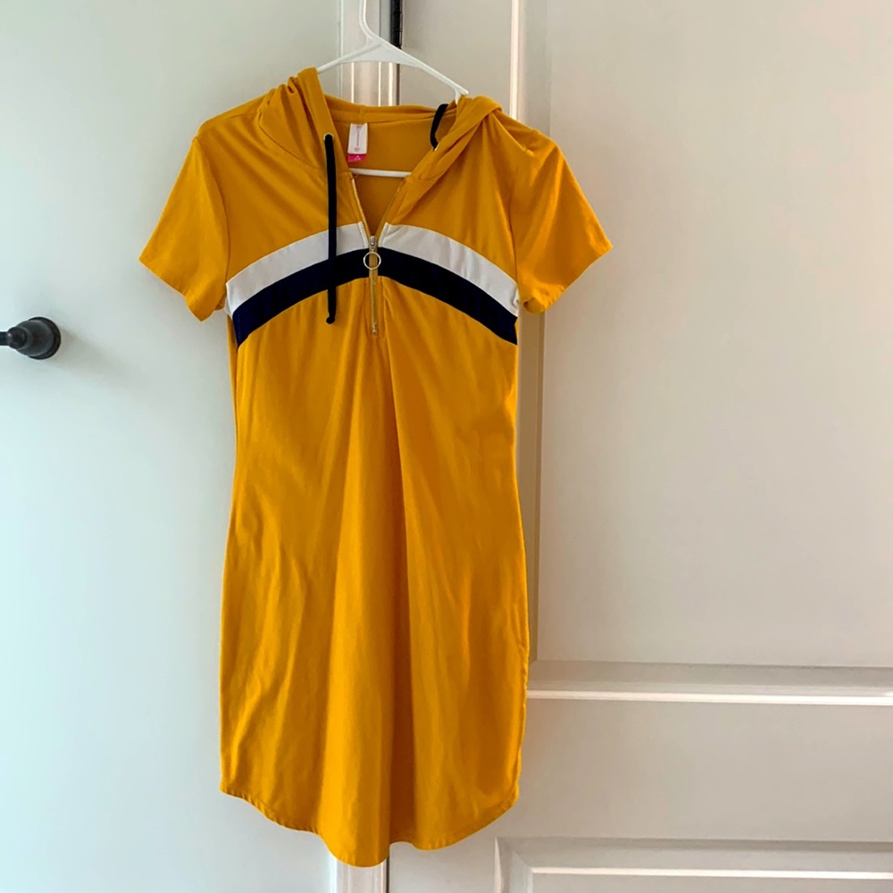 Never worn  cute